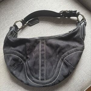 Coach Black Signature Shoulder bag